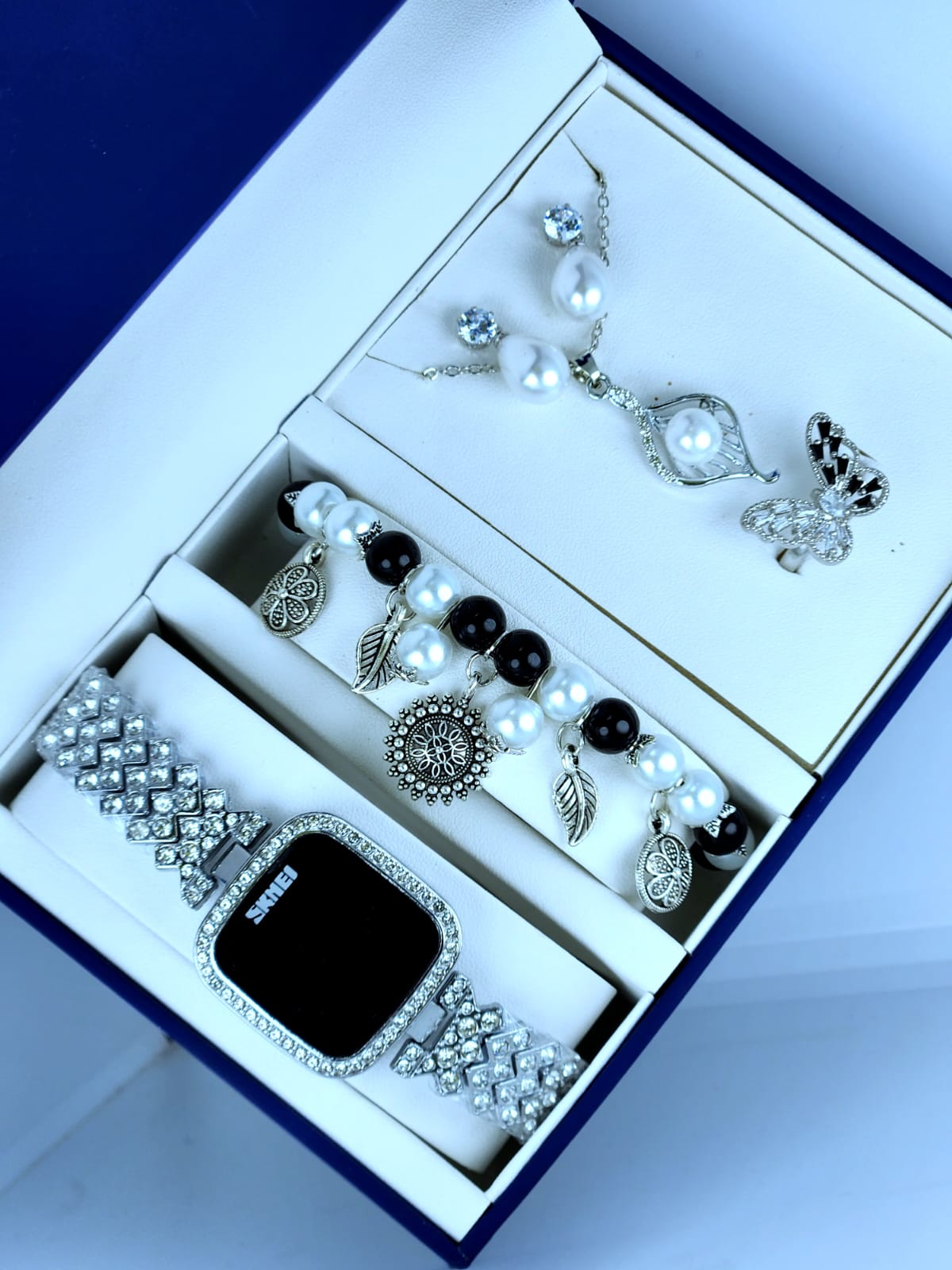 Silver Pearl Watch Combo Gift Set for Women – Stylish Bracelet, Pendant, Ring & Earrings | লেডিস পার্ল ঘড়ি সেট